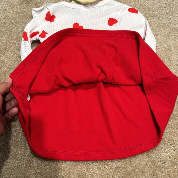 Super cute Heart:Valentine outfit - Picture 4 of 6